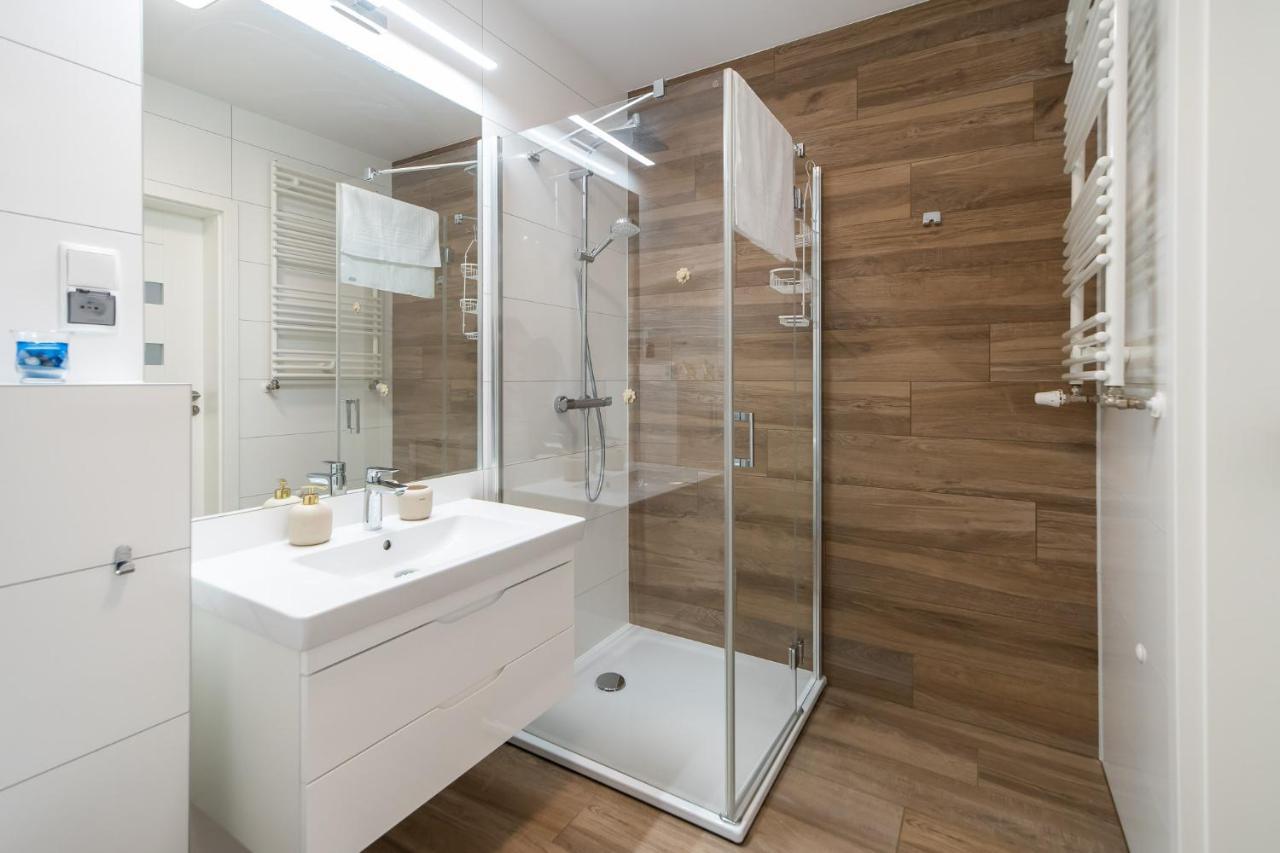 Apartamenty Fenomen - Baltic, Nadmorskie Tarasy, Free Parking, Swimming Pool, Sauna And Other! Kolobrzeg Bagian luar foto