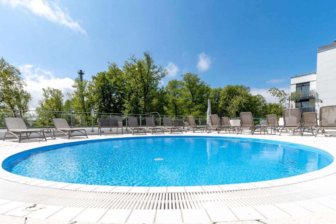 Apartamenty Fenomen - Baltic, Nadmorskie Tarasy, Free Parking, Swimming Pool, Sauna And Other! Kolobrzeg Bagian luar foto