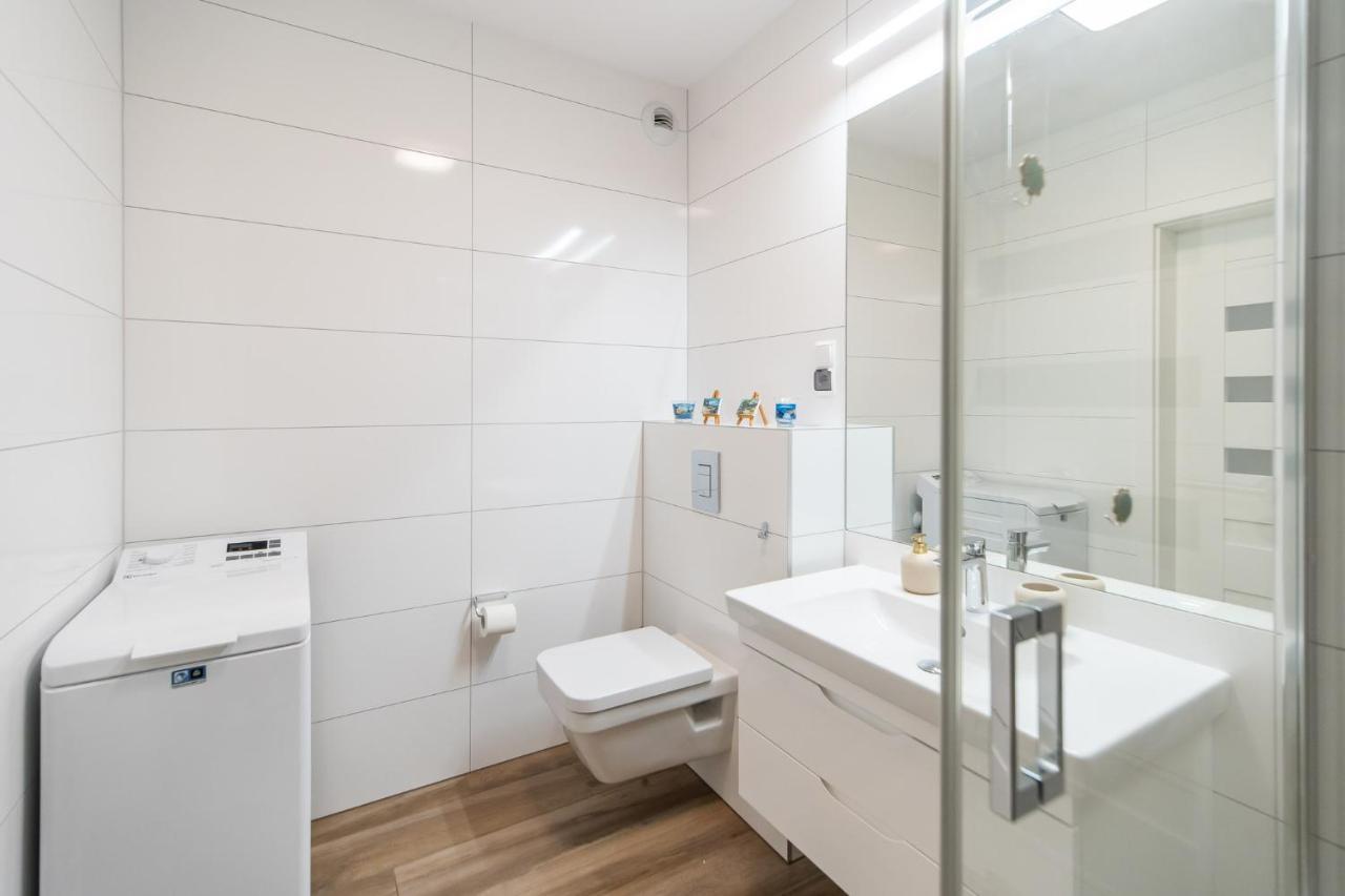 Apartamenty Fenomen - Baltic, Nadmorskie Tarasy, Free Parking, Swimming Pool, Sauna And Other! Kolobrzeg Bagian luar foto